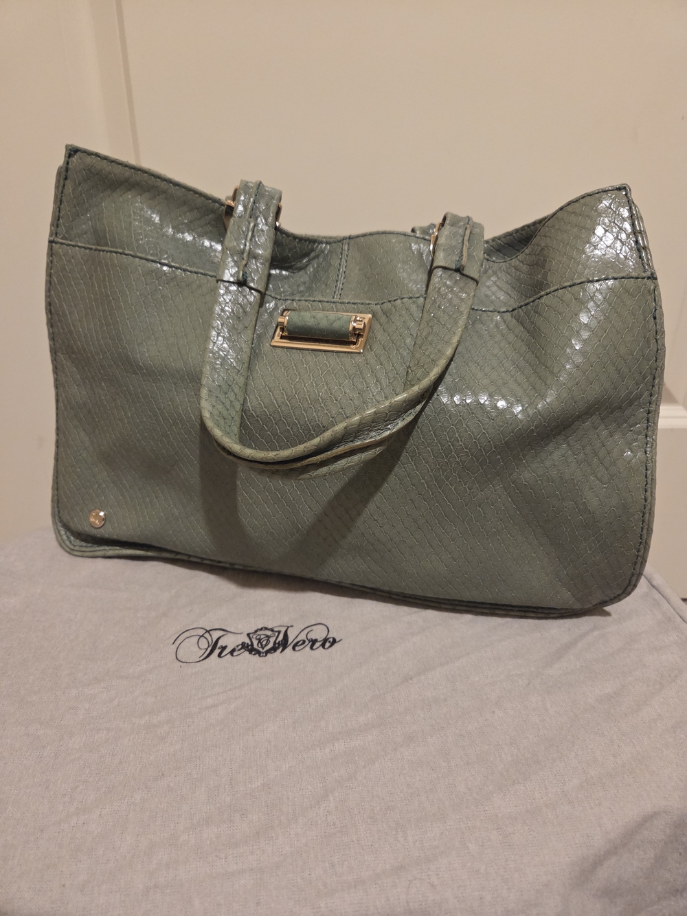 Vintage Tre Vero Sage Green Snake-Texture Tote with Gold Hardware